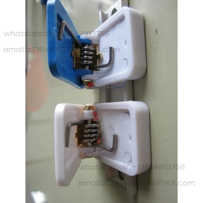 Office Furniture And Fixtures - Clip de prueba de cuatro cables